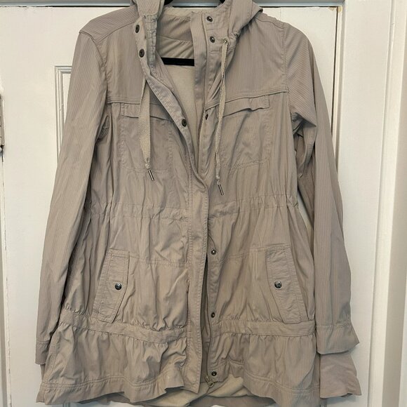 lululemon tan trench coat - hooded - size 6 - Picture 1 of 3
